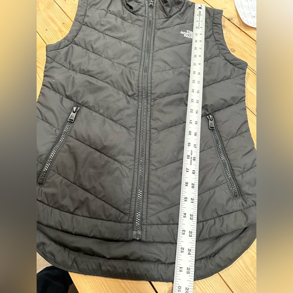 The North Face black vest size XS woman’s - Picture 9 of 11